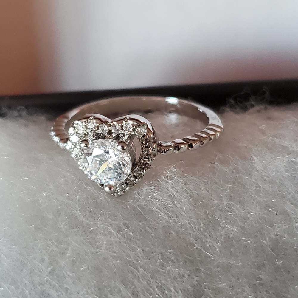 Ladies ring